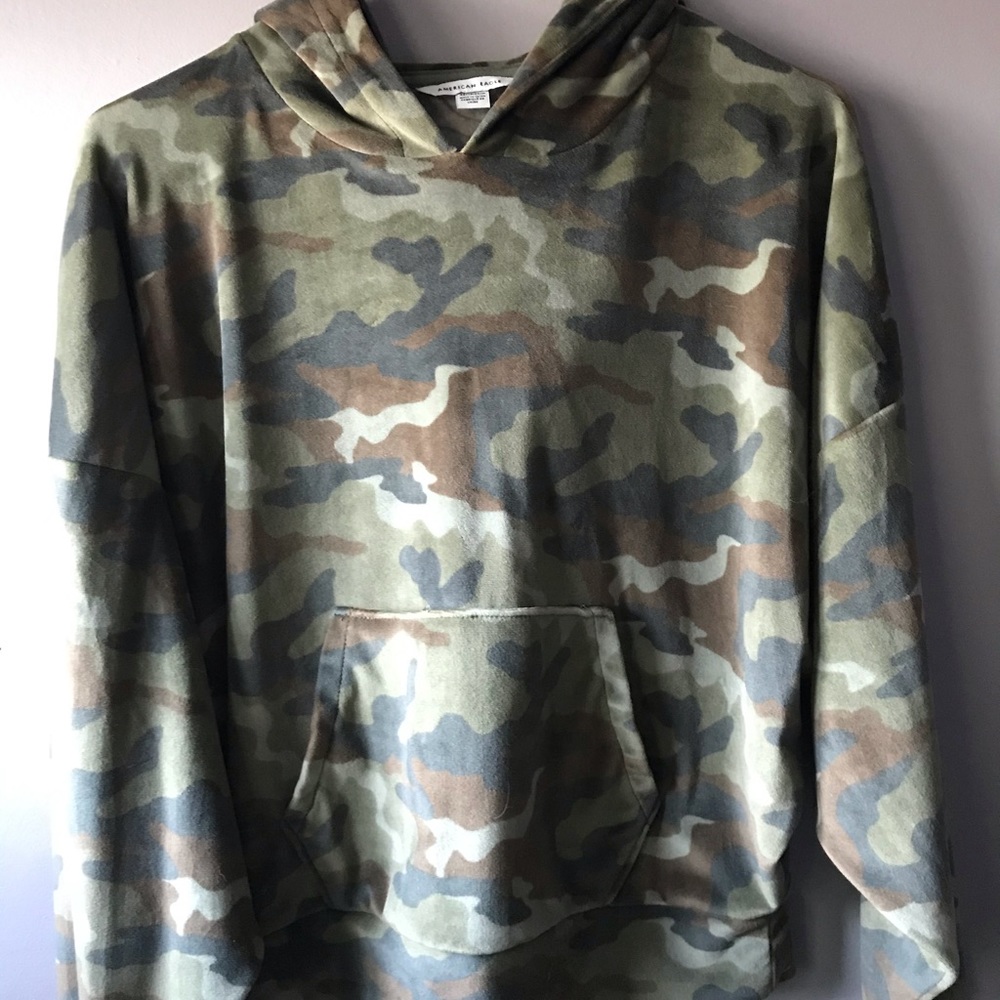 American eagle soft camo hoodie!!
